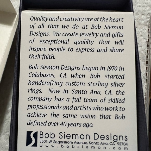 Bob Siemon Designs beautiful Christian stamped necklace NWT in original box - Picture 5 of 9